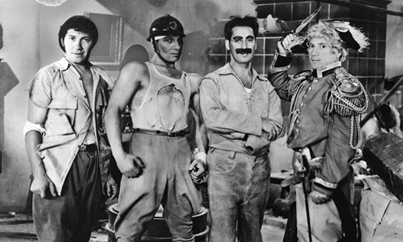 Die Marx Brothers im Krieg von Leo McCarey als VoD
